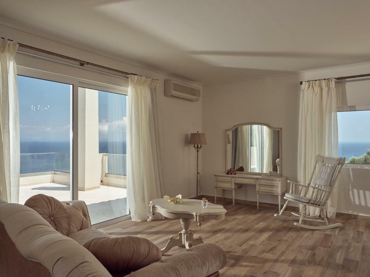 Golden July Luxury Villa Akrotiri  Extérieur photo